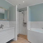 Сasa de vacaciones Cozy In Aakirkeby With Kitchen *