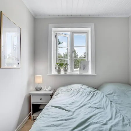 Feriehus Kjempefint Hjem I Aakirkeby Med Wifi
