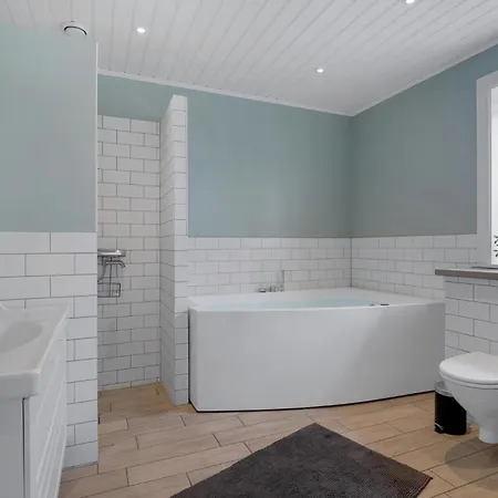 Cozy In Aakirkeby With Kitchen * Vester Somarken