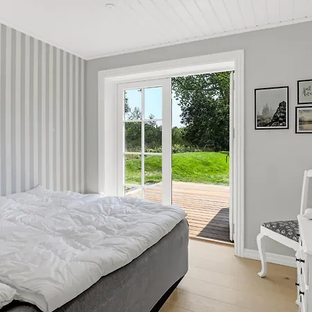 Holiday home Cozy In Aakirkeby With Kitchen