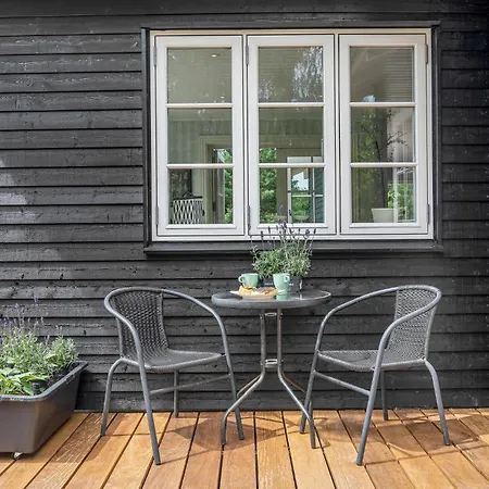 Сasa de vacaciones Cozy In Aakirkeby With Kitchen *